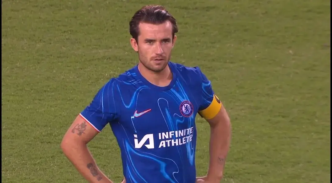 传奇门将复出振奋球队，英超保级形势乐观